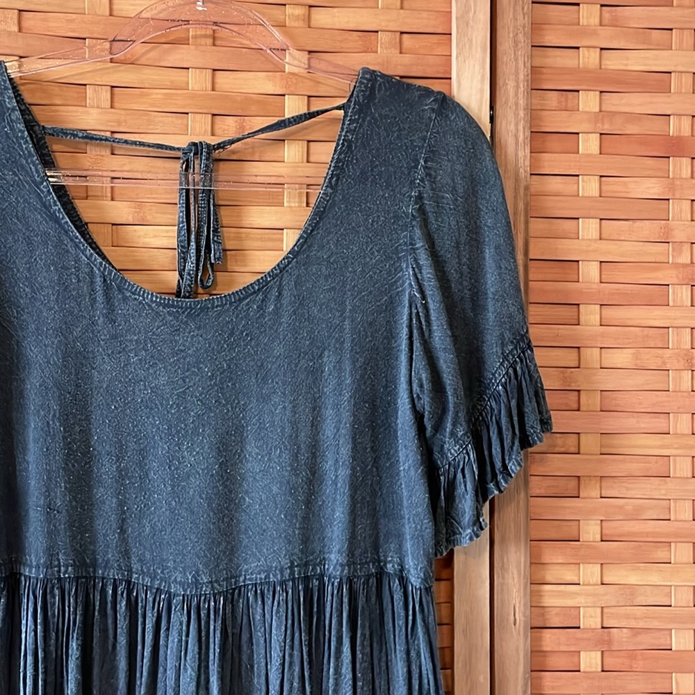 EXIST Gray Ruffled Mini-Dress - Picture 4 of 5